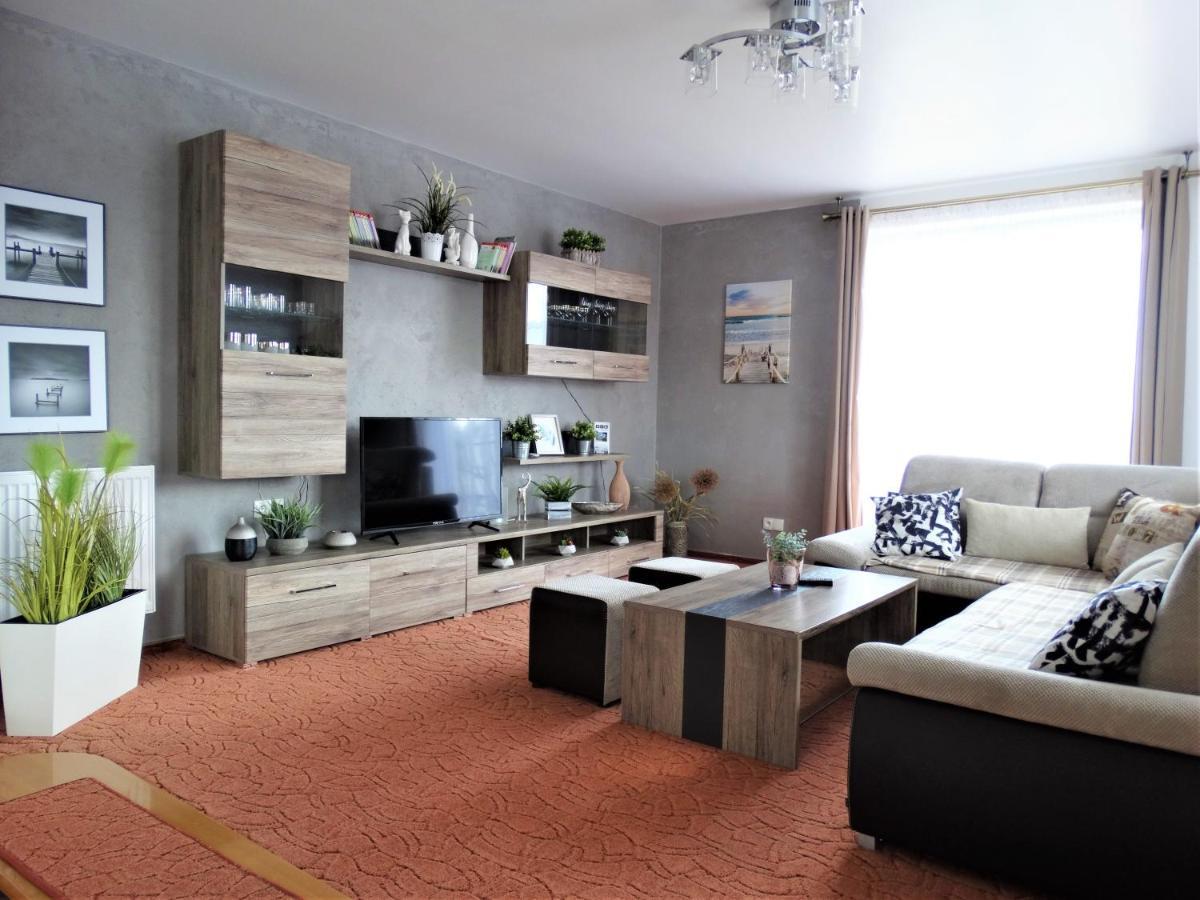 Dom U Artura Apartment Wladyslawowo Exterior photo